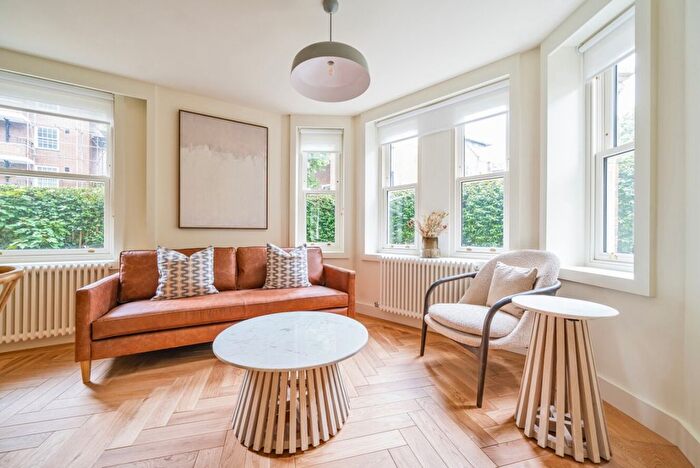 3 Bedroom Flat To Rent In Bridge Avenue Mansions, Bridge Avenue, London, W6