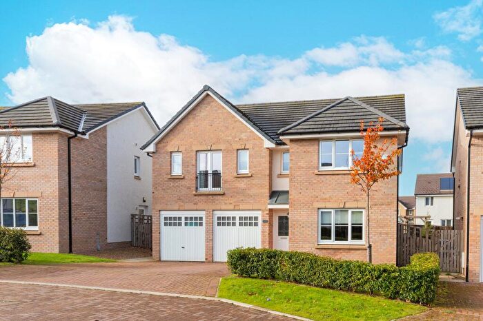 5 Bedroom Detached House For Sale In Coulters Crescent, Carmunnock, Clarkston, Glasgow, G76