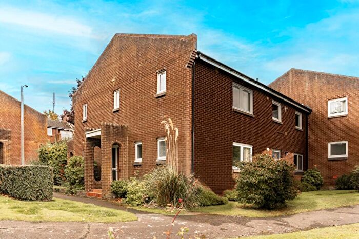 3 Bedroom Flat For Sale In Orchard Toll, Edinburgh, EH4