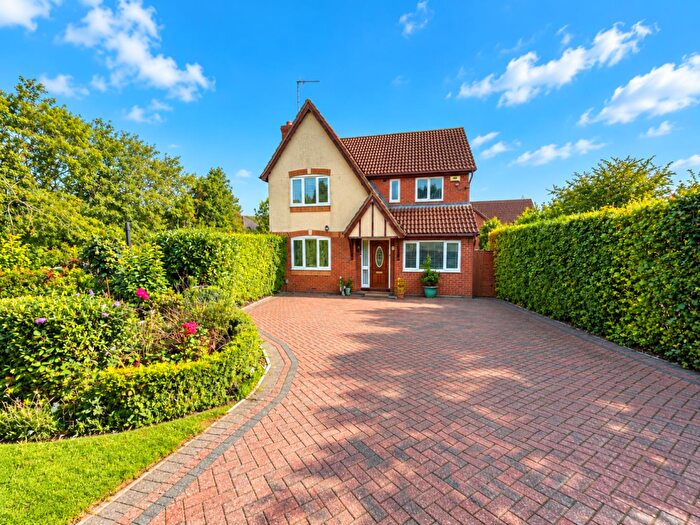 4 Bedroom Detached House For Sale In Russet Drive, Little Billing, Northampton, NN3