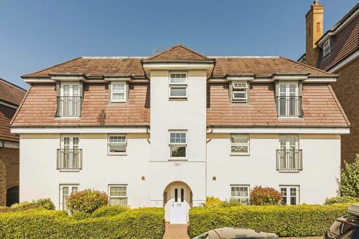 1 Bedroom Flat To Rent In Yenston Close, Morden, SM4