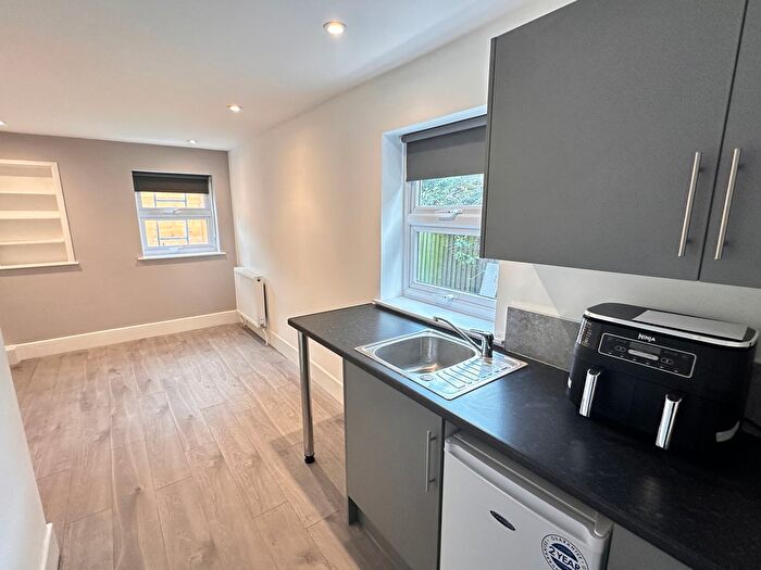 Studio To Rent In Rucklidge Avenue, Harlesden/Willesden Junction, NW10