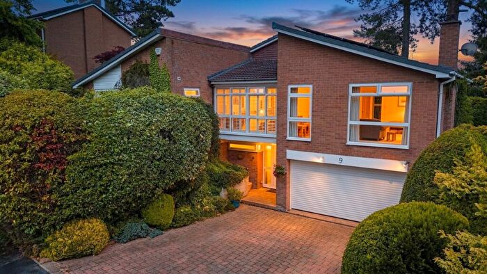 4 Bedroom Detached House For Sale In Park Crescent, Cuddington, CW8