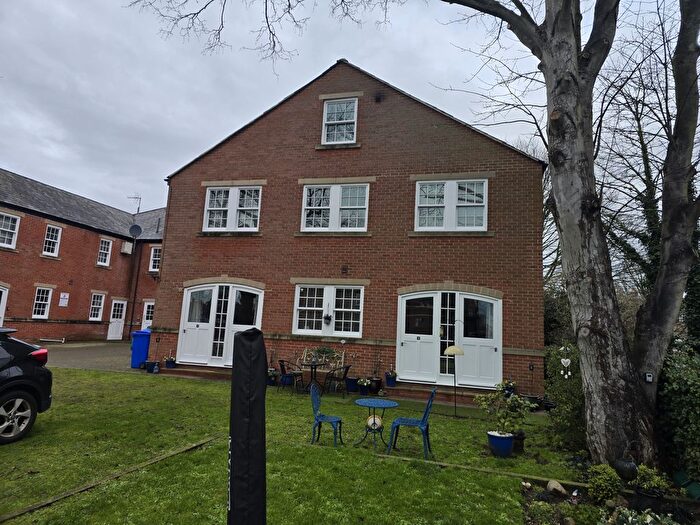 1 Bedroom Flat For Sale In Flat Hailgate Mews, Howden, Goole, North Humberside, DN14