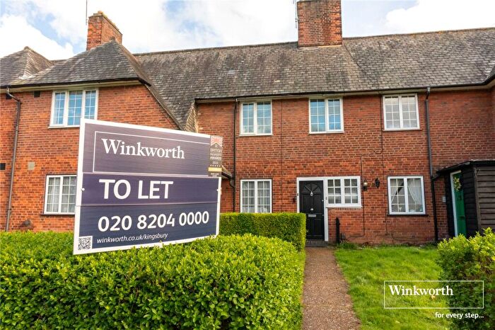 2 Bedroom Maisonette To Rent In Roe Lane, Kingsbury, NW9