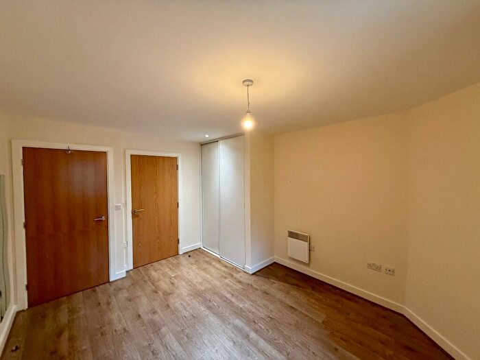 2 Bedroom Apartment To Rent In The Quartz, Hall Street, Birmingham, B18