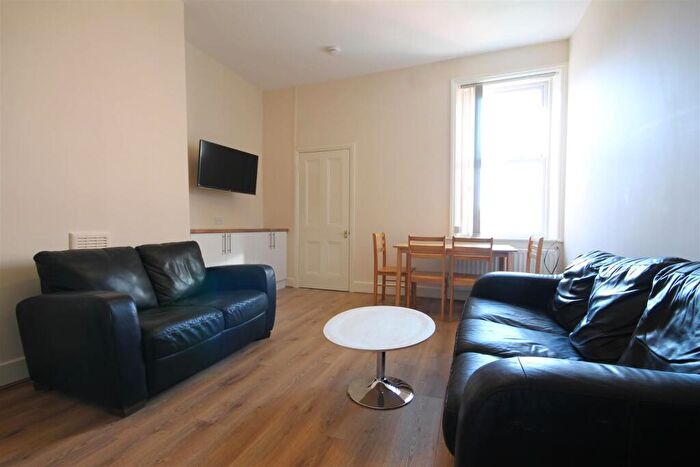 4 Bedroom Flat To Rent In Claremont Road, Newcastle Upon Tyne, NE2