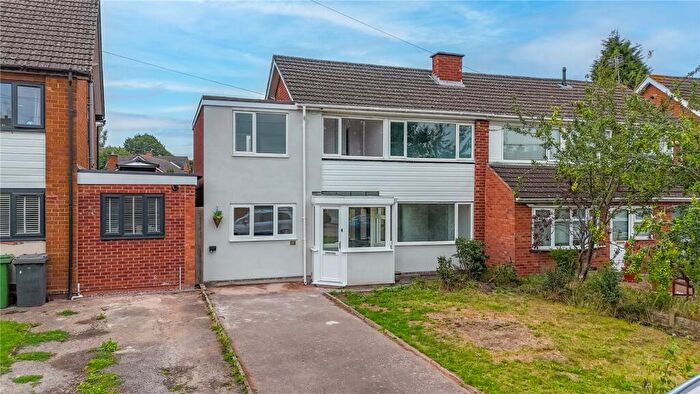 4 Bedroom Semi-Detached House For Sale In Highcliffe Road, Tamworth, Staffordshire, B77