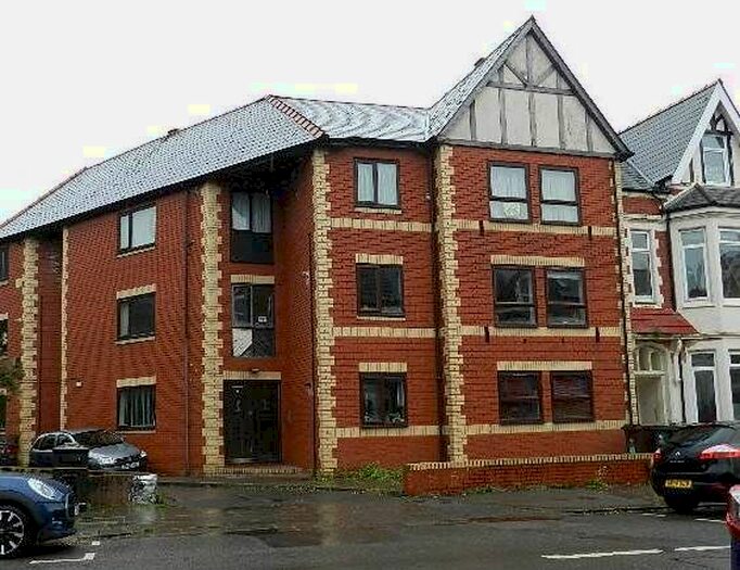 2 Bedroom Flat To Rent In Bryant Court, Penylan Road, Roath, Cardiff, CF24