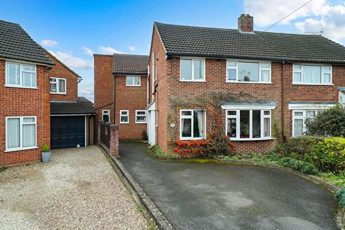 4 Bedroom Semi Detached House For Sale In Enslow Close, Caddington, LU1