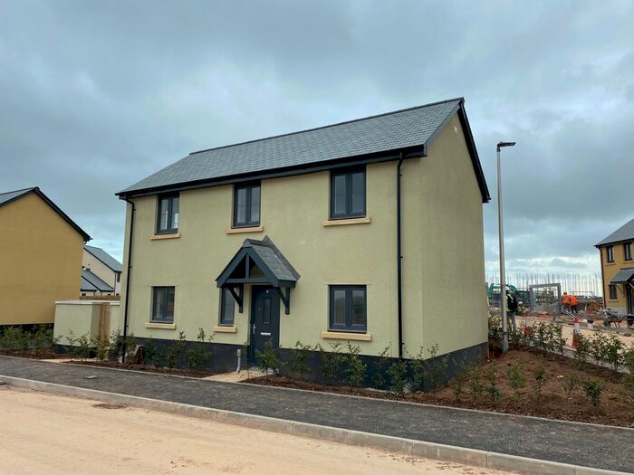 3 Bedroom Detached House For Sale In Violet Drive, Dartmouth, TQ6