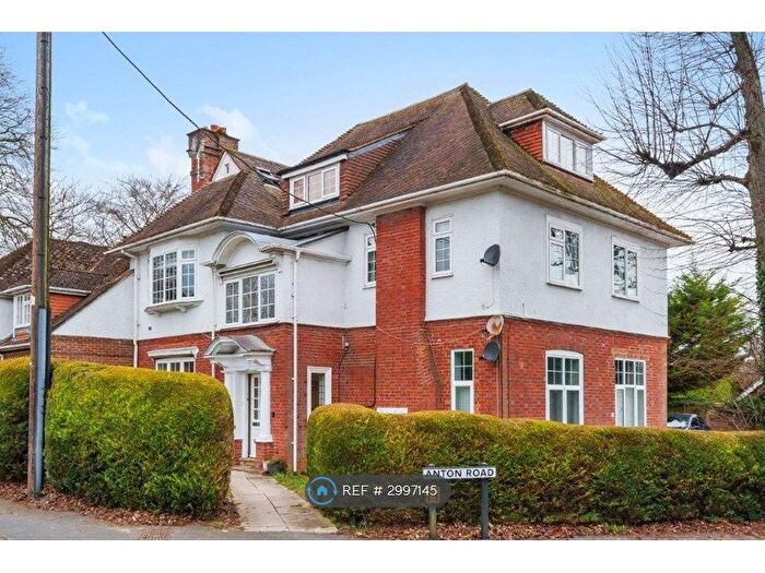1 Bedroom Flat To Rent In Winchester Road, Andover, SP10