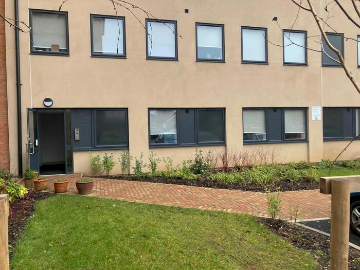 2 Bedroom Flat To Rent In Bridge Street, Banbury OX16