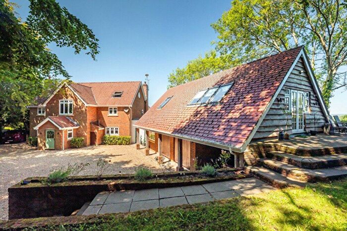 4 Bedroom Detached House For Sale In Toothill Road, Romsey, Hampshire, SO51
