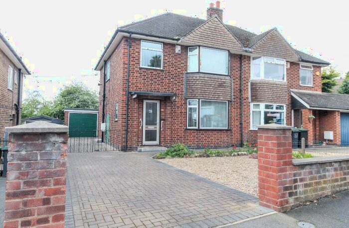 3 Bedroom Semi-Detached House For Sale In Smithfield Avenue, Nottingham, Nottinghamshire, NG9