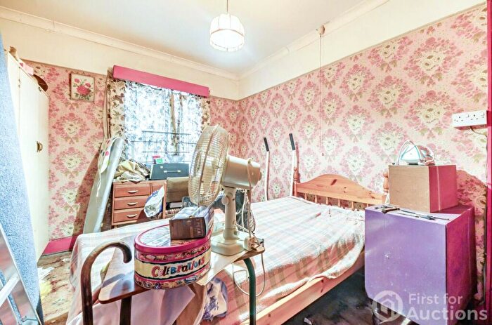 3 Bedroom Terraced House For Sale In Greys Hill, Henley-on-Thames, Oxfordshire, RG9