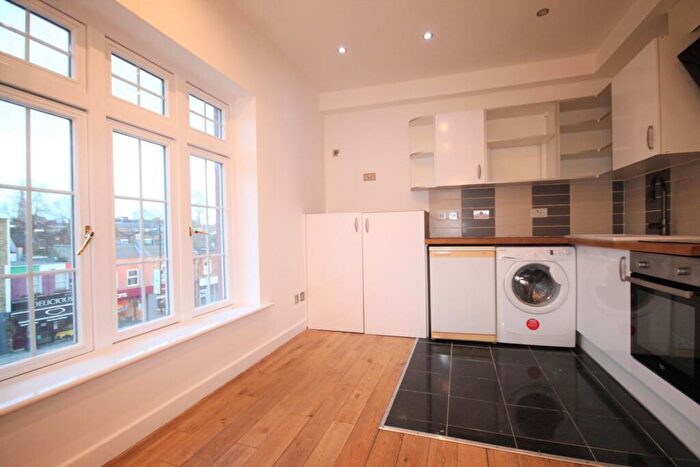 Studio To Rent In Kentish Town Road, Kentish Town, NW5