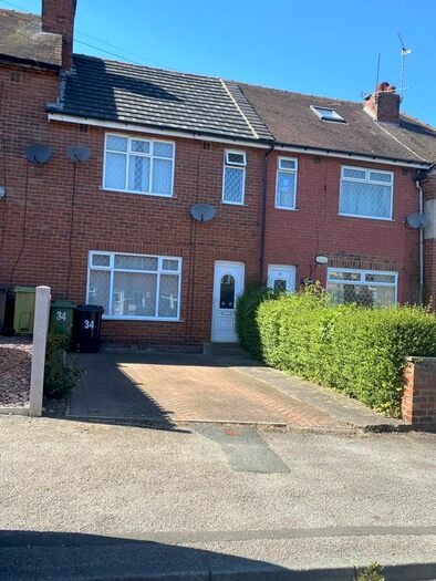 3 Bedroom Town House To Rent In Monk Ings Avenue, Birstall, WF17