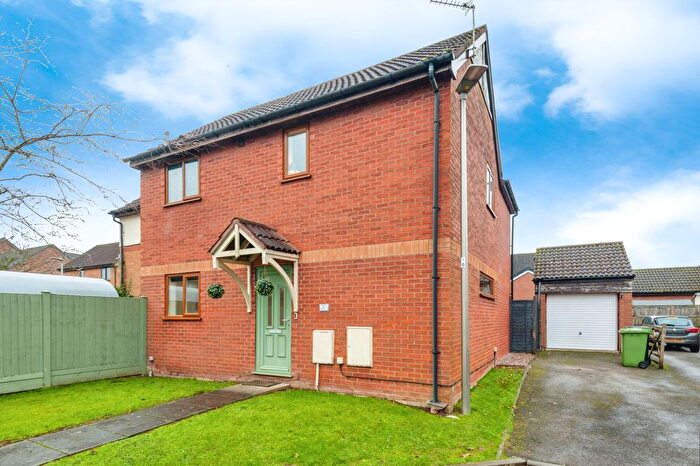 4 Bedroom Semi-detached House For Sale In Meadowsweet Road, Mobberley, Knutsford, Cheshire, WA16
