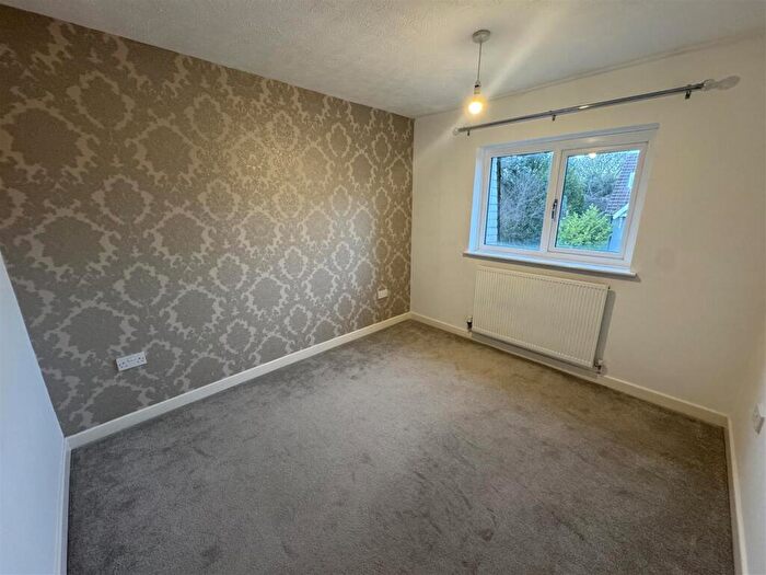 2 Bedroom Apartment To Rent In Flat The Oaklands, Spies Lane, Halesowen, B62