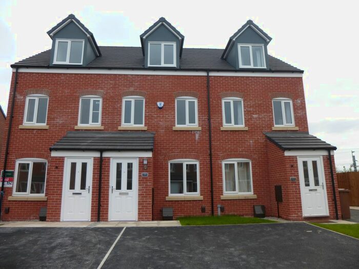 3 Bedroom Town House To Rent In Scarborough Drive, Newton-Le-Willows, WA12