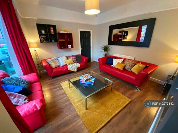 7 Bedroom End Of Terrace House To Rent In Harringay Avenue, Liverpool, L18