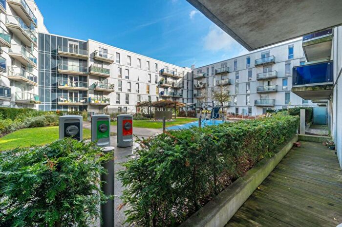 2 Bedroom Flat For Sale In Empire Way, Wembley Park, Wembley, HA9