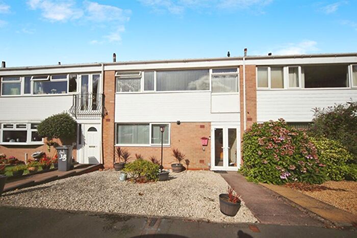 3 Bedroom Terraced House For Sale In Rowood Drive, Solihull, B92