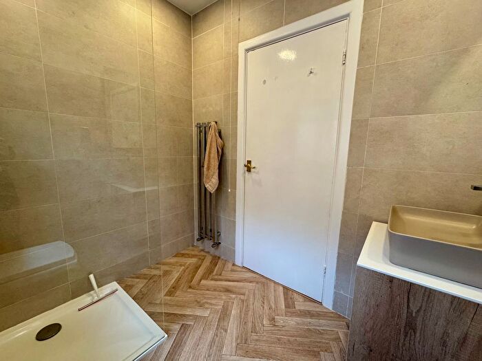 2 Bedroom Bungalow To Rent In Thirlmere Road, Wigston, LE18
