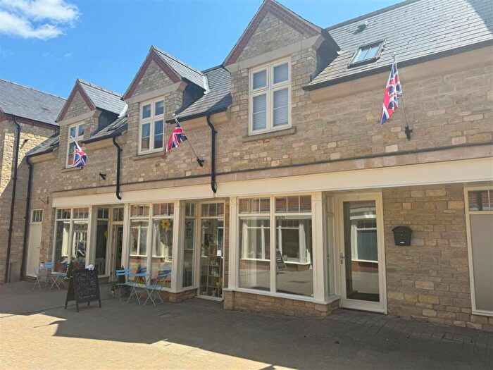 2 Bedroom Apartment To Rent In Whittons Lane, Towcester, NN12