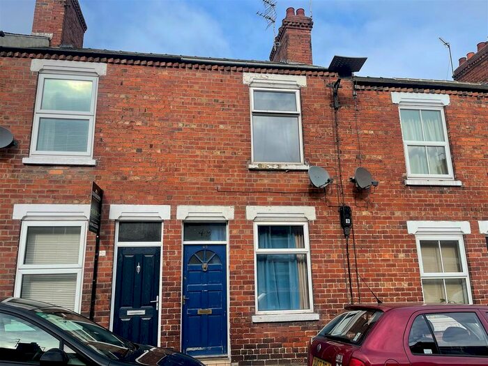 2 Bedroom Terraced House To Rent In Queen Victoria Street, York, YO23