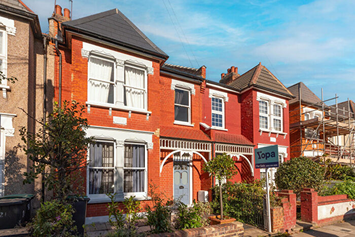 4 Bedroom Terraced House For Sale In Boundary Road, London, N22