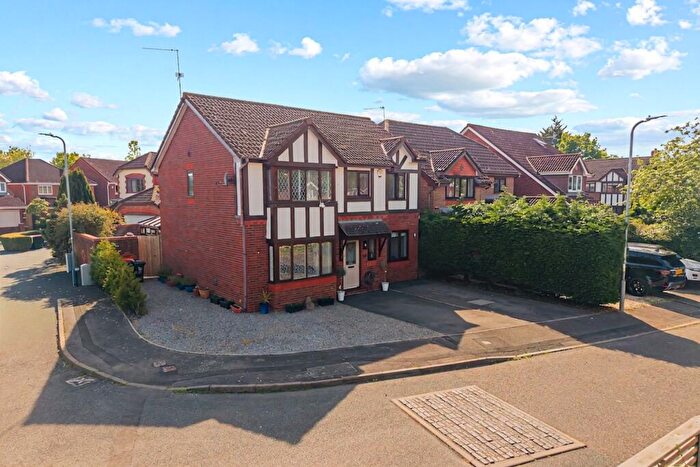 5 Bedroom Detached House For Sale In Oakfields, Marshfield, CF3