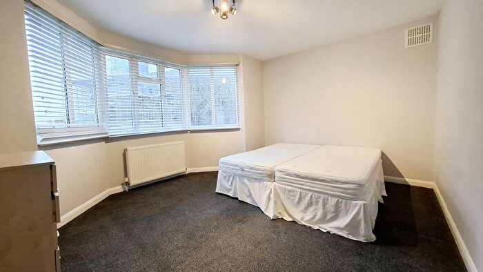 2 Bedroom Flat To Rent In Danes Gate, Harrow, HA1
