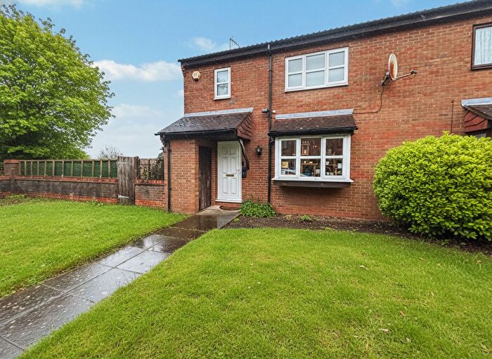 1 Bedroom Terraced House To Rent In Boltons Lane, Harlington, UB3