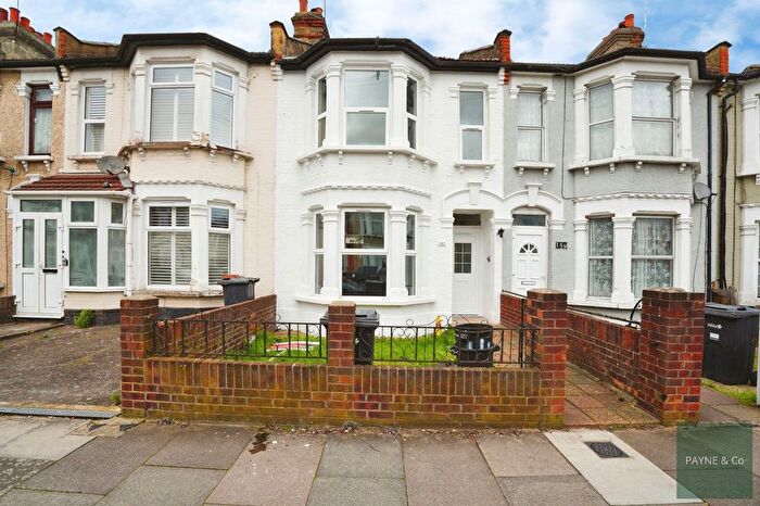 2 Bedroom Terraced House For Sale In Kingston Road, Ilford, IG1