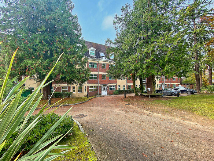 2 Bedroom Apartment To Rent In Elmhurst Court, Heathcote Road, Camberley, GU15