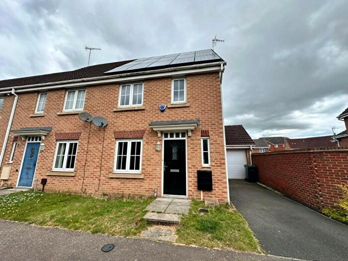 3 Bedroom Semi-Detached House To Rent In Magellan Way, Derby, Derbyshire, DE24