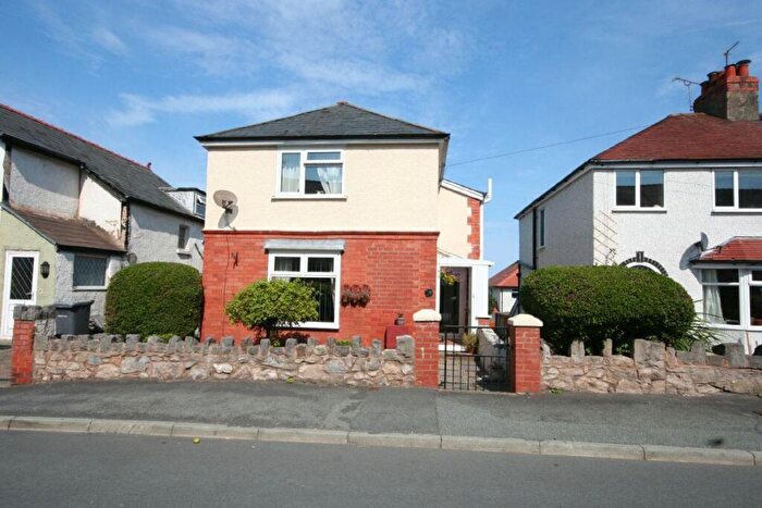 2 Bedroom Cottage For Sale In Llysfaen Road, Old Colwyn, Colwyn Bay, LL29