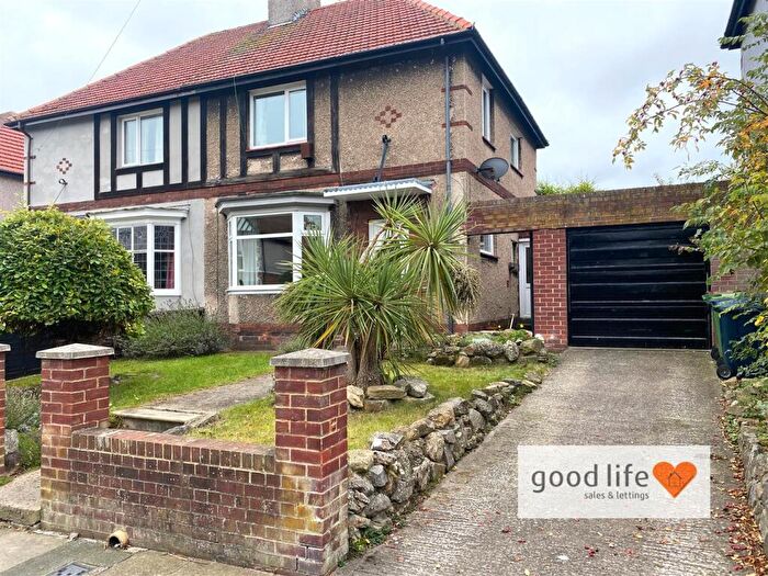 3 Bedroom Semi-Detached House For Sale In Victoria Avenue, Grangetown, Sunderland, SR2