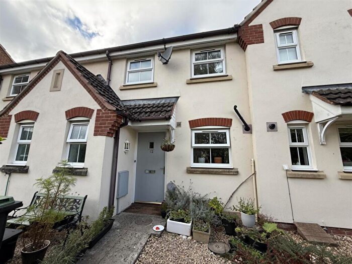 2 Bedroom Terraced House To Rent In Lake View, Calne, SN11