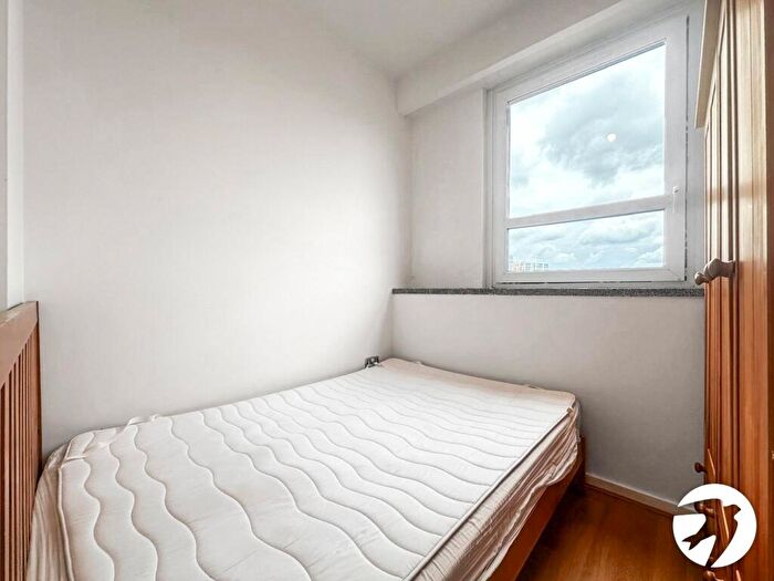 2 Bedroom Flat To Rent In Calderwood Street, London, SE18