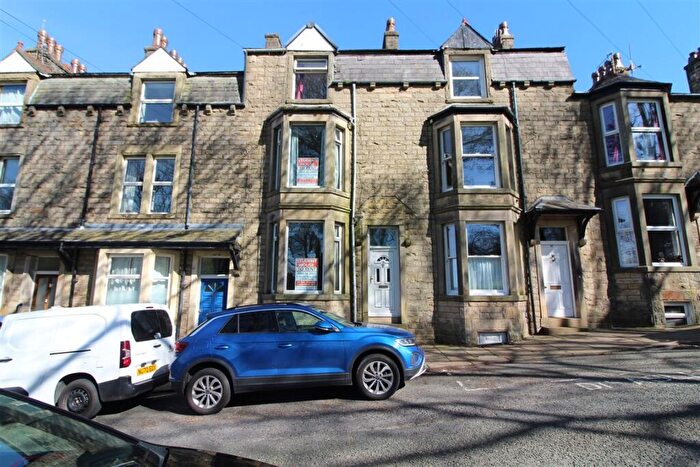 5 Bedroom Terraced House For Sale In St. Oswald Street, Lancaster, Lancashire, LA1