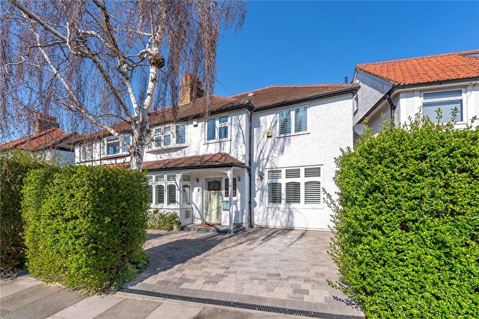 4 Bedroom Semi Detached House For Sale In Chudleigh Road, Twickenham, TW2