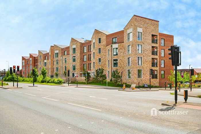 3 Bedroom Flat To Rent In Munda Way, Oxford, Oxfordshire, OX2