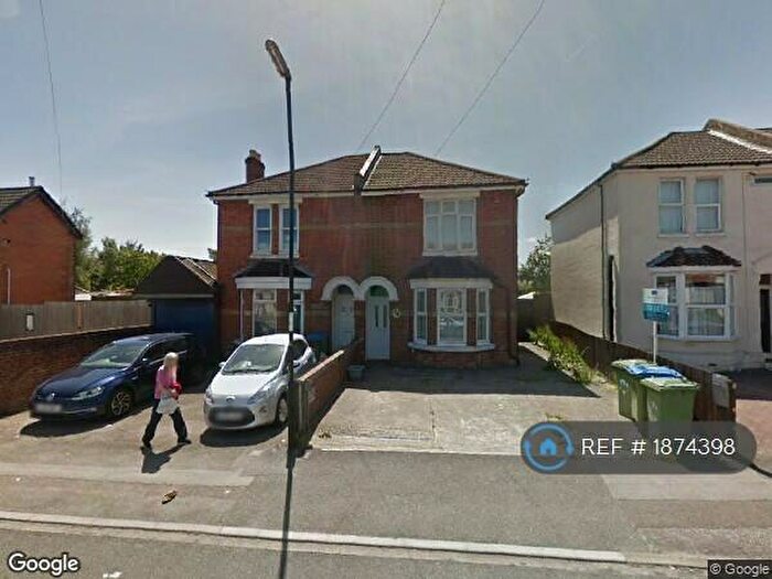 5 Bedroom Semi-Detached House To Rent In Langhorn Road, Southampton, SO16