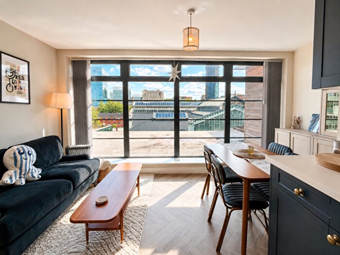 1 Bedroom Apartment For Sale In Southern Street, Castlefield, Manchester, M3