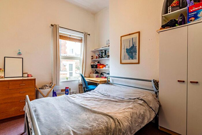 4 Bedroom Terraced House To Rent In Burns Avenue, Arboretum, Nottingham, NG7