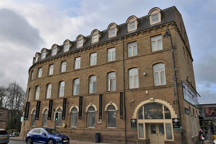 1 Bedroom Flat To Rent In Huddersfield Road, Mirfield, WF14