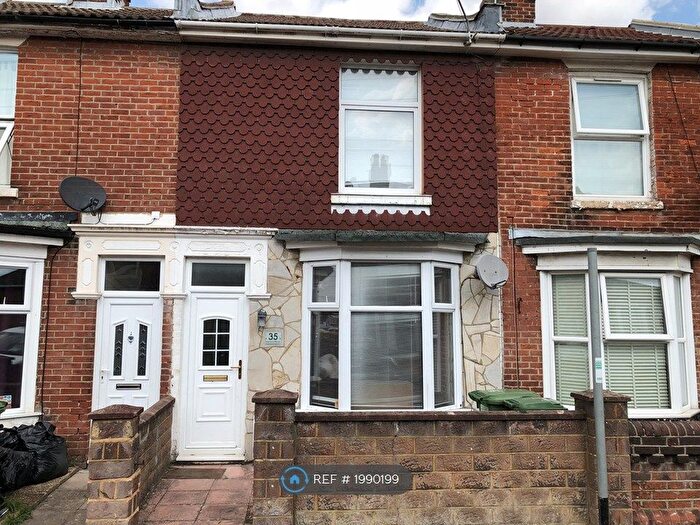 3 Bedroom Terraced House To Rent In Edmund Road, Portsmouth, PO4